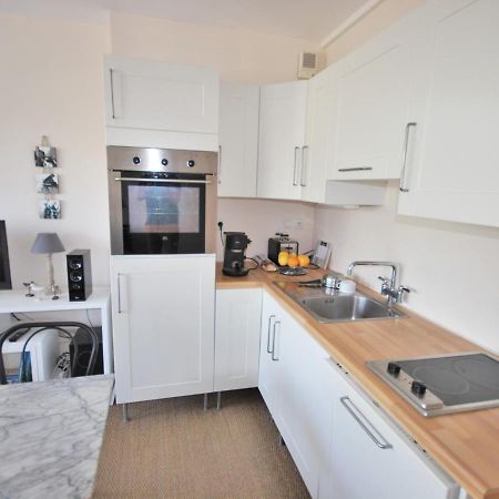 Studio Centre-Ville Royan : Plages Et Commerces A Pied, Balcon, Parking Gratuit - Fr-1-550-7 Ngoại thất bức ảnh