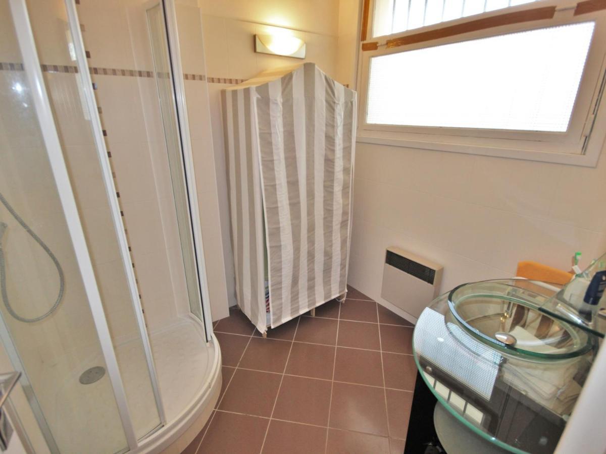 Studio Centre-Ville Royan : Plages Et Commerces A Pied, Balcon, Parking Gratuit - Fr-1-550-7 Ngoại thất bức ảnh
